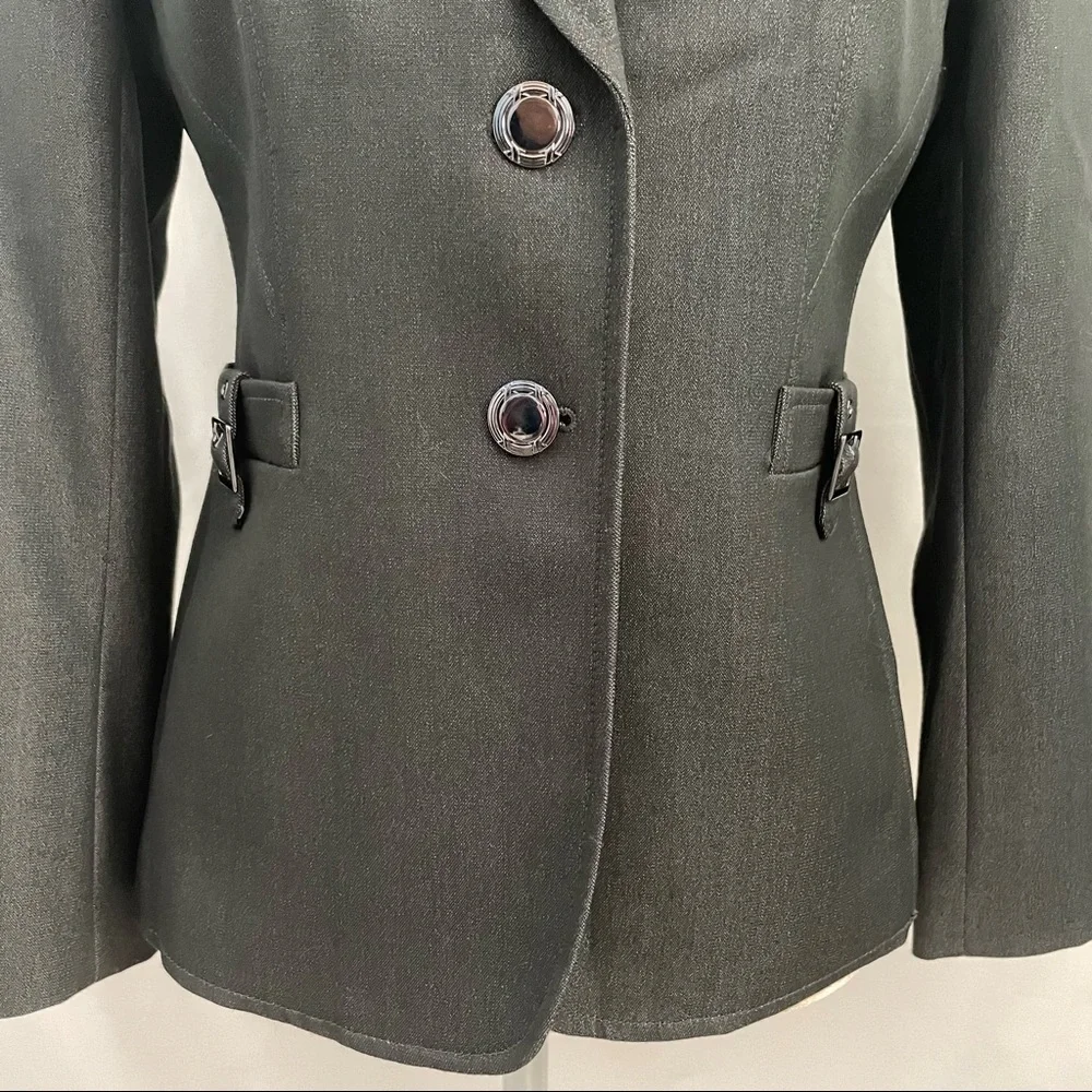 Tahari Arthur S. Levine gray blazer/jacket in a size 4P - Picture 4 of 13